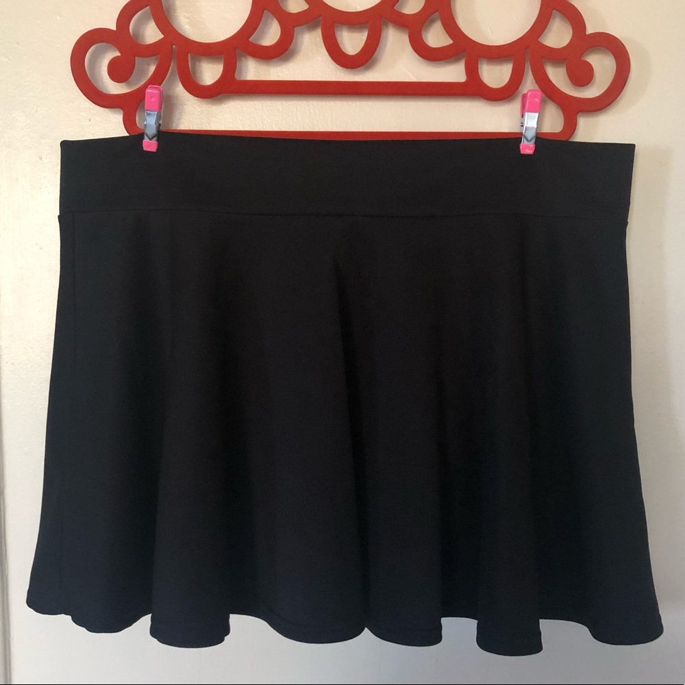 👗3 for $20👚: Black Mini Skater Skirt